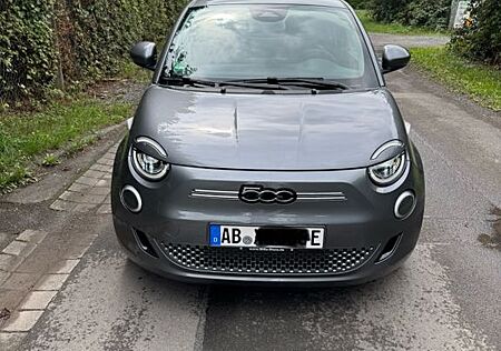 Fiat 500 500e Icon Co-Drive MagicEye Komfort+Winterpake