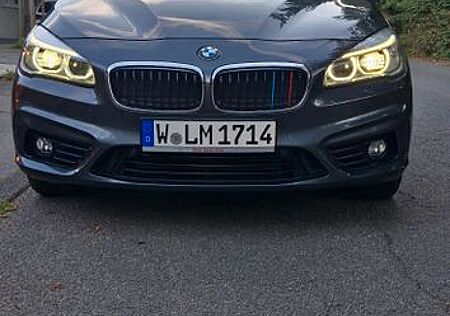 BMW 2er 220 Gran Tourer 220d xDrive Steptronic Sport...