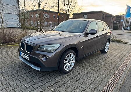 BMW X1 sDrive18d - Automatikgetriebe