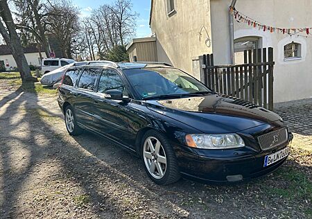Volvo V70 2.4D AWD Momentum 120kW Automatik Momentum