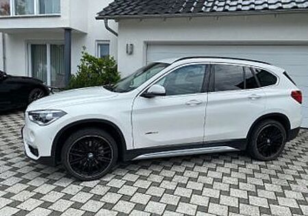 BMW X1 xDrive20i - Sportlook, 19Zoll, 8-fach, Leder