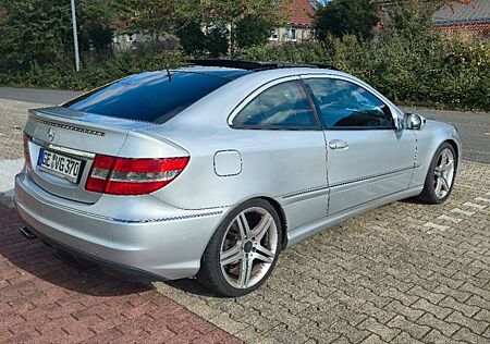 Mercedes-Benz CLC 220 CDI -Sportpaket, Xenon, Panorama