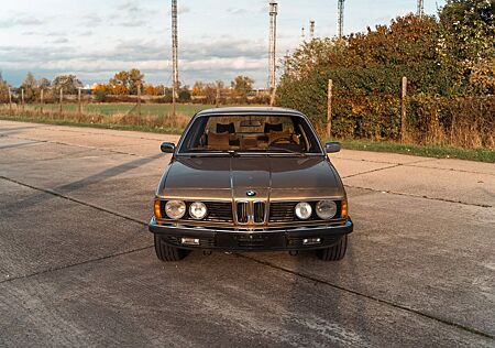 BMW 735i E23 Kaschmir metallic