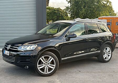VW Touareg Volkswagen 3.0TDI*Top Zustand*Leder *Xenon*AHK*