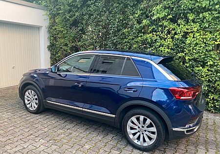 VW T-Roc Volkswagen 2.0 TSI DSG SPORT 4MOTION Allrad