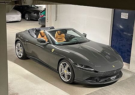 Ferrari Roma Spider*Grigio Scuro*Daytona Sitzdesign*2025