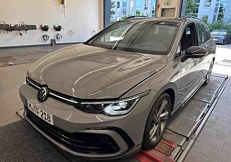 VW Golf Volkswagen Variant R-Line 1.5 eTSI DSG Pano HUD H&K IQ