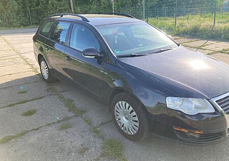 VW Passat Variant Volkswagen 1.4 TSI BlueMotion Trendline ...