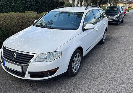 VW Passat Variant Volkswagen 2.0 TDI DPF DSG Comfortline V...