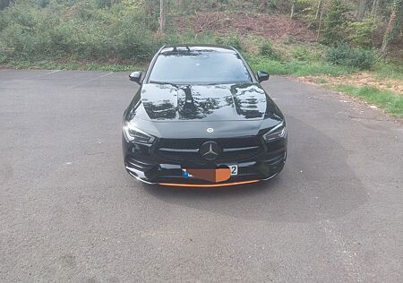 Mercedes-Benz CLA 220 Shooting Brake CLA 220 DCT Shooting ...
