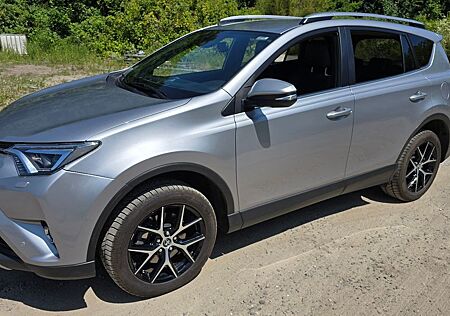 Toyota RAV 4 RAV4 Hybrid Style Selection | 2.5l e4x4 | Silber