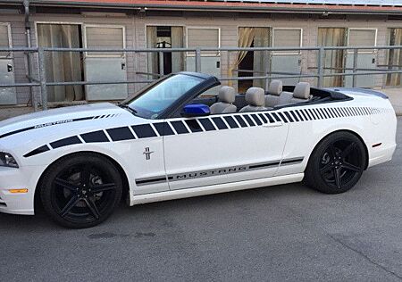 Ford Mustang Cabrio THE BEAST V6