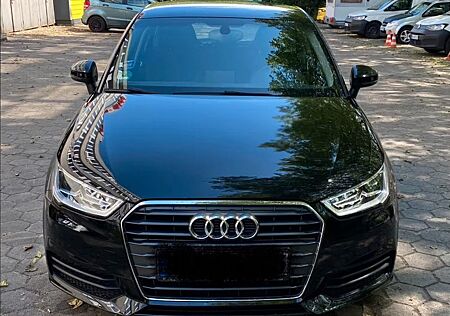 Audi A1 1.0 TFSI ultra S tronic sport Sportback sport
