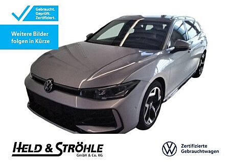 VW Passat Variant Volkswagen Passat Var. R-LINE 2.0 TSI DSG 4M PANO AHK HuD