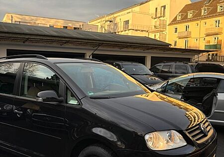 VW Touran Volkswagen 1.6 Trendline Trendline