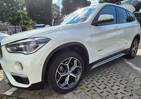 BMW X1 xDrive20i xLine Steptronic xLine