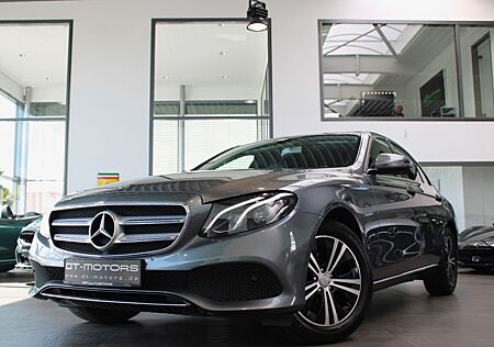 Mercedes-Benz E 220 E 220d Lim. Avantgarde/Glasdach/Navi/Led/Leder