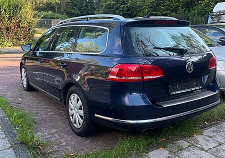 VW Passat Variant Volkswagen 2.0 BlueTDI DPF DSG Highline ...