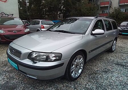 Volvo V70 2.4 T Premium