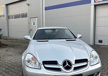 Mercedes-Benz SLK 200 ROADSTER LEDER NAPPA/SHZ/AIRSCARF