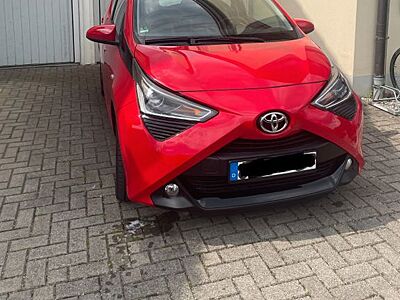 Toyota Aygo (X) 1,0-l-VVT-i x-play connect x-play c...