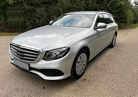 Mercedes-Benz E 220 E 220d T 9G-Tronic W213 LED, AHK, Distronic Plus
