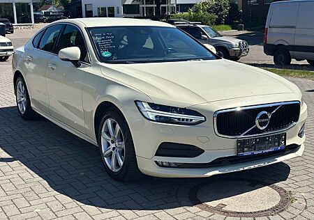 Volvo S90 D3 Momentum*Navi*PDC*LED*Org.Schwarz*