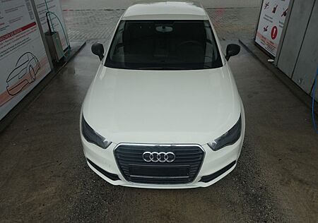 Audi A1 attraction*TÜV 03/2027*Garantie*8-fach*1.Hand