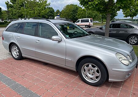 Mercedes-Benz E 320 CDI T CLASSIC Classic