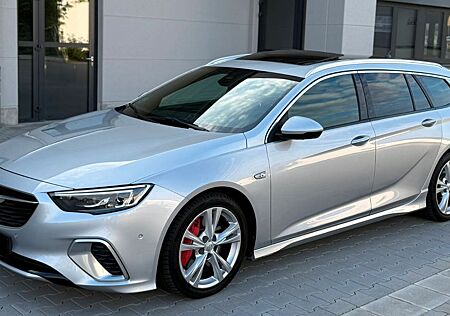 Opel Insignia 2.0 BiTurbo GSI 4x4 ST AHK Pano