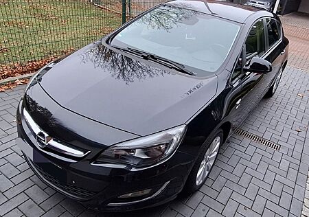 Opel Astra 1.4T 103kW Active Active