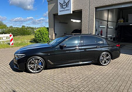 BMW M550i xDrive A -