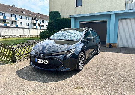 Toyota Corolla 2,0 Hybrid Team Deutsch Touring Spor...