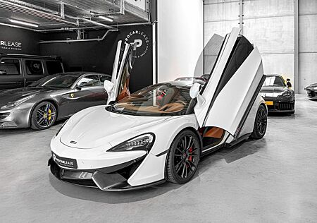 McLaren 570S Coupé 3.8 Bi-Turbo V8/AKRAPOVIC | LIFT