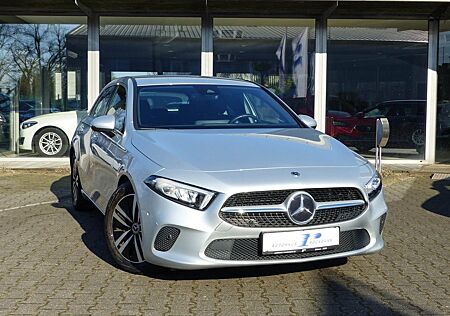Mercedes-Benz A 200 d Aut. Navi LED Kamera MBUX Teilleder