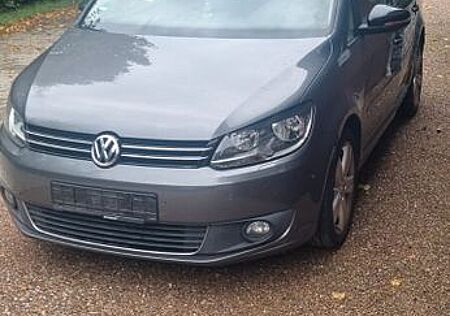 VW Touran Volkswagen 1.6 TDI Style Style