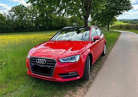 Audi A3 1.6 TDI Ambiente Sportback Ambiente