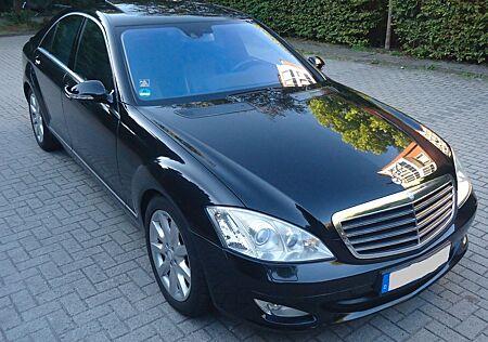 Mercedes-Benz S 350 NAVI/LEDER/BI-XENON/PDC/NACHSICHT/SITZHEIZ