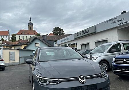 VW Golf Volkswagen VIII Variant 1.0TSI 81kw AHK LED NAVI Sitzh