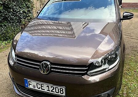 VW Touran Volkswagen TSI Bluemotion, Benzin, 7 Sitze