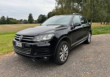 VW Touareg Volkswagen 4.2 V8 TDI Tiptronic Exclusive R-Line