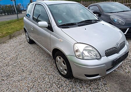 Toyota Yaris 1.0 Sol Klima ZV