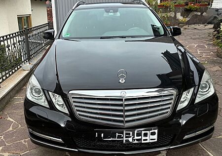 Mercedes-Benz E 200 T BlueEFFICIENCY ELEGANCE ELEGANCE