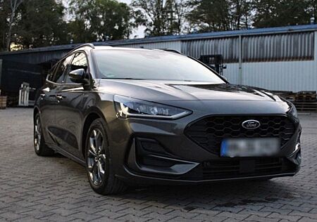 Ford Focus Turnier ST-Line 1.0 EcoBoost *Top-Ausstattung*