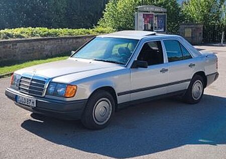 Mercedes-Benz E 200 H- Kennzeichen Lpg Gasanlage