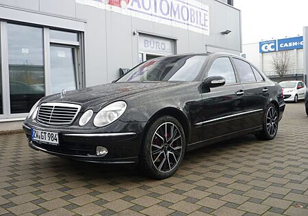 Mercedes-Benz E 320 AVANTGARDE Navi Kam. PDC Bi-Xenon...