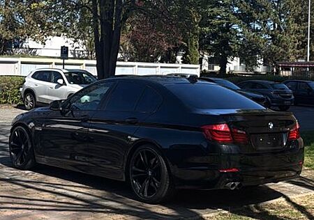 BMW 530d sportlich Volleder Dach sehr gepflegt