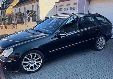 Mercedes-Benz C 220 CDI T AVANTGARDE Android Touchscreen