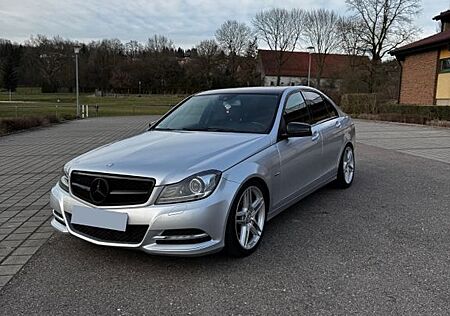 Mercedes-Benz C 250 CGI BlueEFFICIENCY AVANTG. Autom. AVAN...