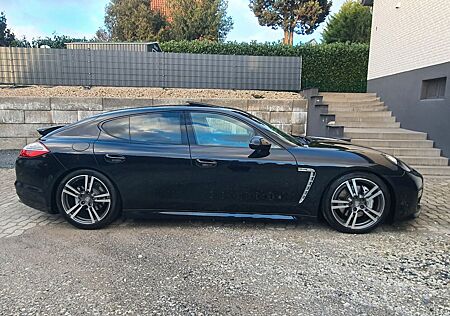 Porsche Panamera 4S S
